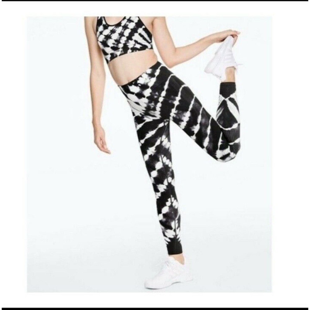 Victoria's Secret PINK Active Black Tie Dye Seamless High Rise Leggings. Size S